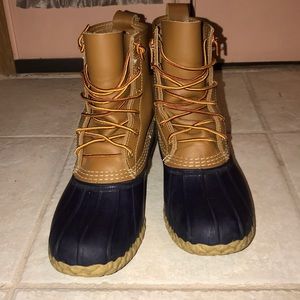 L.L bean boots! Navy blue! Women’s size 9